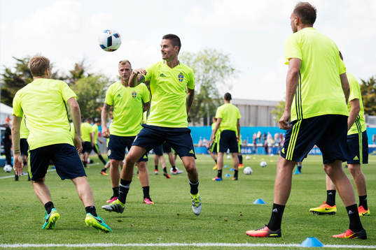 Mikael Lustig