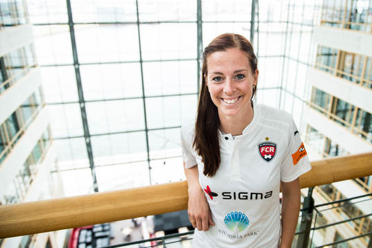 Lotta Schelin