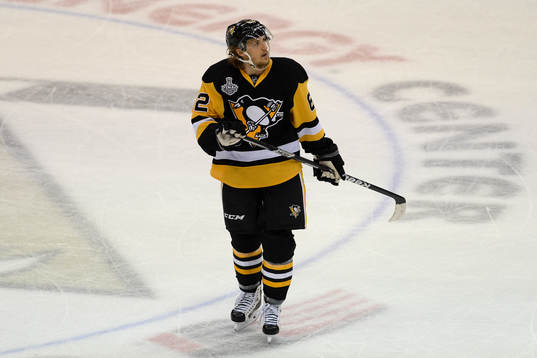 Pittsburgh Penguins left winger Carl Hagelin(62) is dejected
