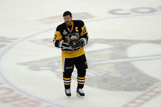 Pittsburgh Penguins center Sidney Crosby(87) skates to the