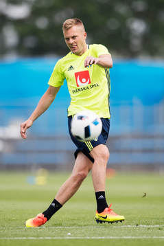Sebastian Larsson