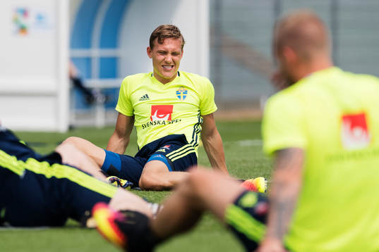 Ludwig Augustinsson  stretchar