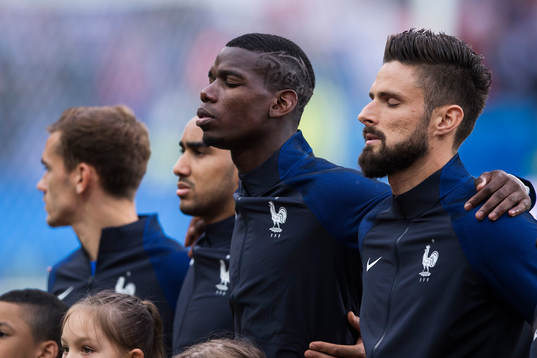 Frankrikes Paul Pogba och Olivier Giroud