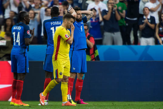 Frankrikes Olivier Giroud deppar