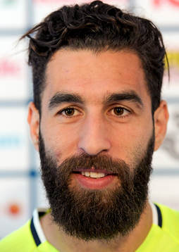 Sveriges Jimmy Durmaz i mixade zonen innan Sveriges