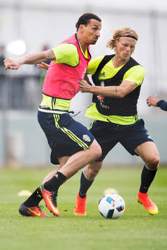 Zlatan Ibrahimovic utmanar Oscar Hiljemark