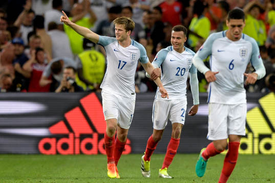 Englands Eric Dier jublar