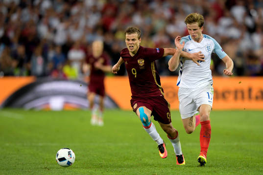 Rysslands Aleksandr Kokorin och Englands Eric Dier