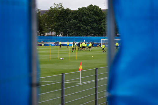 Bläddra bland fler bilder av Fotbolls-EM 2016, dag 2, Sverige, mixed zone