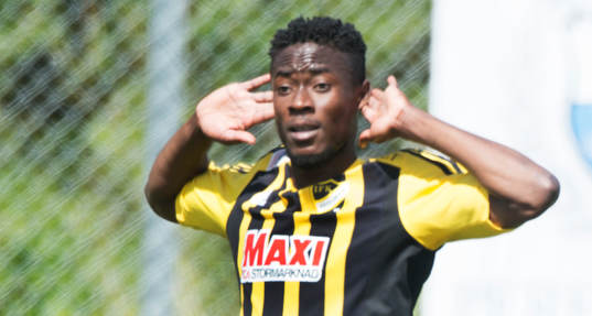 IFK Hässleholms Kojo Annor gör 0-2 i matchen i division 2