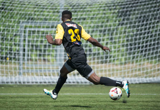 IFK Hässleholms Kojo Annor gör 0-2 i matchen i division 2