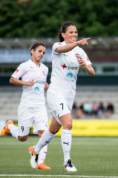 Rosengårds Sara Björk Gunnarsdottir jublar
