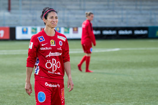 Örebros Marie-Eve Nault deppar