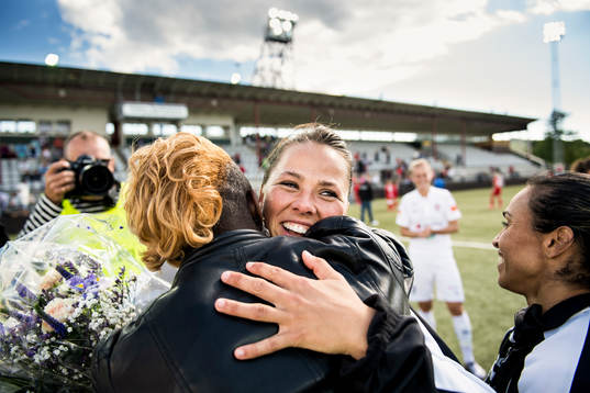 Bläddra bland fler bilder av Fotboll, Damallsvenskan, Rosengård - Örebro