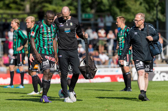 Varbergs Nsima Peter tvingas bryta på grund av skada