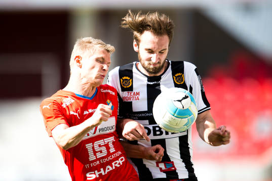 Östers Fritiof Björkén och Landskronas Oskar Sverrisson