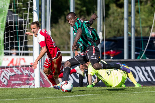 Varbergs Nsima Peter gör 2-0