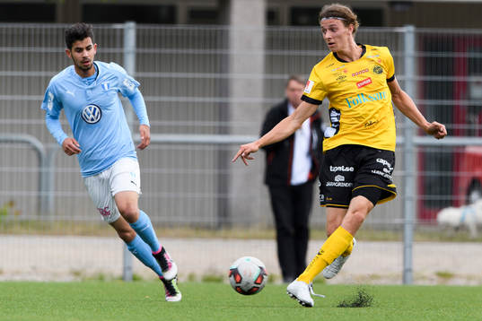 Elfsborgs Christopher Mc Vey och Malmö FFs Onur Körhan