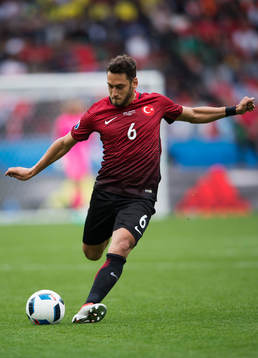 Turkiets Hakan Calhanoglu