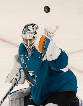 San Jose Sharks goalie Martin Jones (31)