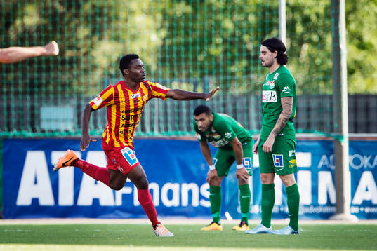 Syrianskas Success Nwousu jublar