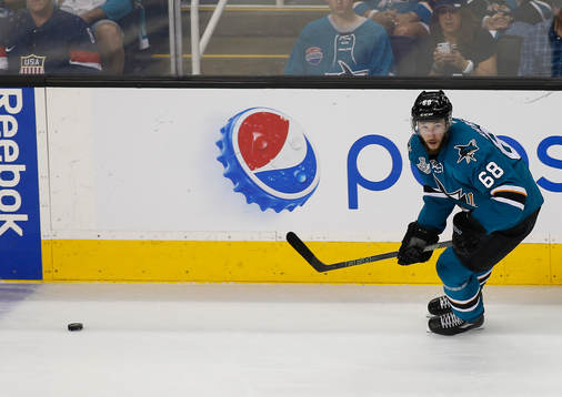 San Jose Sharks right wing Melker Karlsson (68)