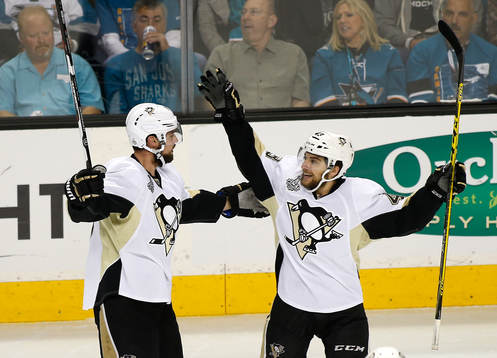 Pittsburgh Penguins defenseman Brian Dumoulin (8)