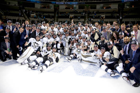 Pittsburgh Penguins take a team photo