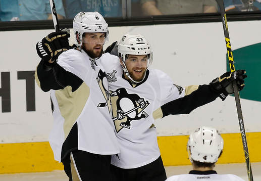 Pittsburgh Penguins defenseman Brian Dumoulin (8)