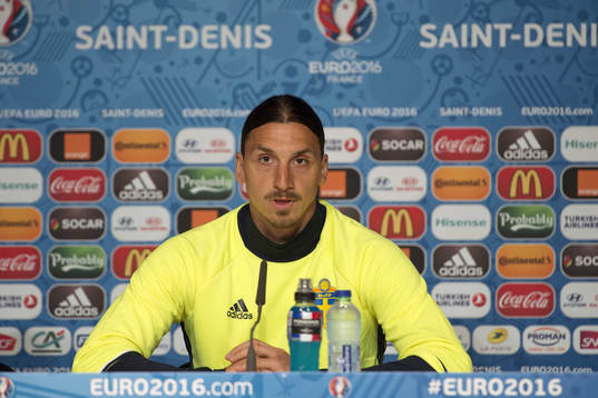 Sveriges Zlatan Ibrahimovic på denna handout-bild från