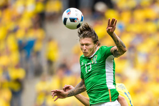 Irlands Jeff Hendrick i fotbollsmatchen mellan Irland och