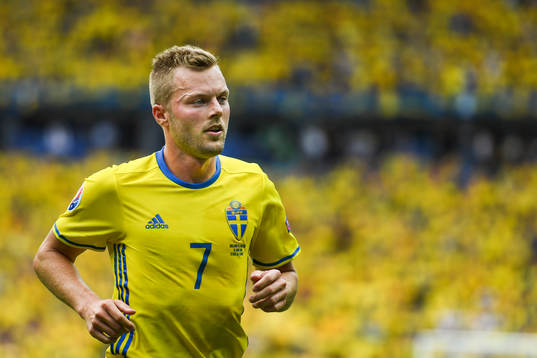 Sveriges Sebastian Larsson i fotbollsmatchen mellan Irland