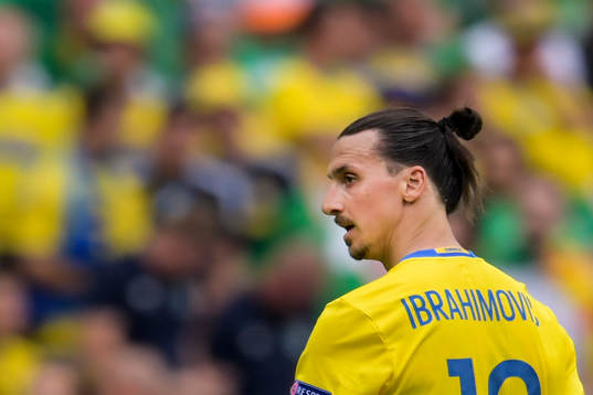 Sveriges Zlatan Ibrahimovic i fotbollsmatchen mellan Irland