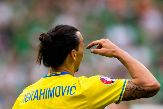 Sveriges Zlatan Ibrahimovic i fotbollsmatchen mellan Irland