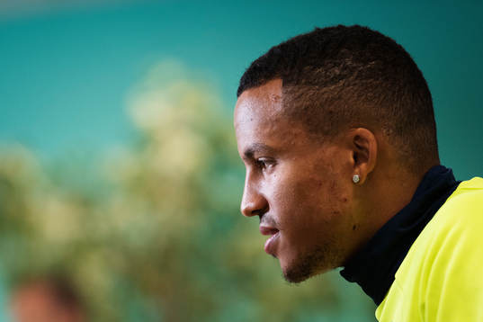Martin Olsson vid Sveriges fotbollslandslags pressträff