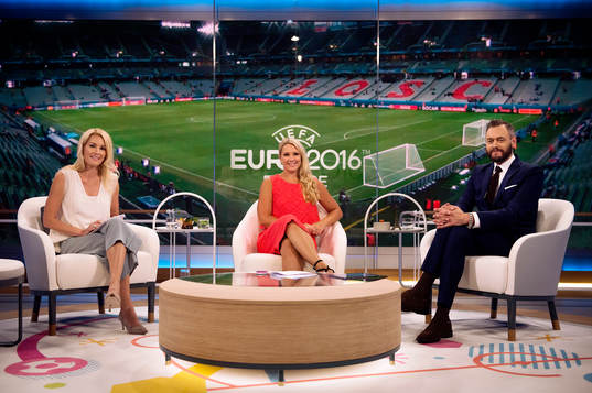 Hanna Marklund, Anna Brolin och Olof Lundh på plats i