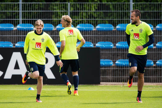 Emil Forsberg och Emir Kujovic på Sveriges
