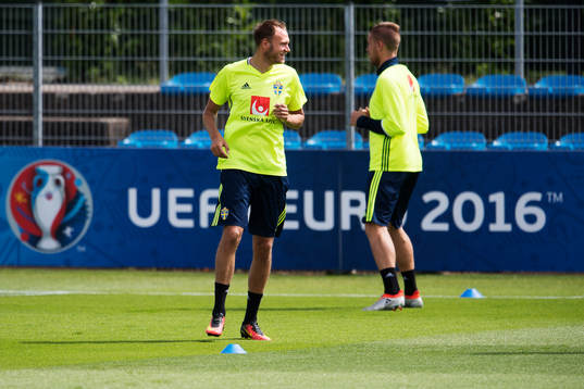 Andreas Granqvist på Sveriges fotbollslandslags träning