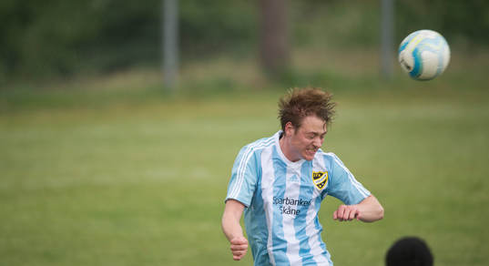 IFK Hässleholms Axel Harletun i matchen i DM mellan