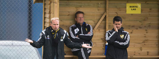 IFK Hässleholms tränare Daniel Nilsson och Fredrik