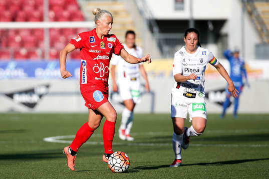 Örebros Julia Spetsmark och Piteås Josefin Johansson