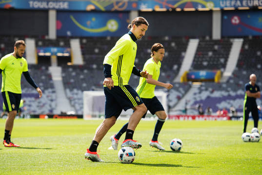 Zlatan Ibrahimovic på Sveriges fotbollslandslags träning
