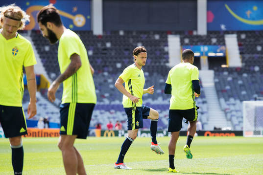 Albin Ekdal på Sveriges fotbollslandslags träning