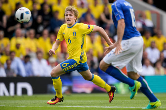 Sveriges Emil Forsberg i fotbollsmatchen mellan Italien och