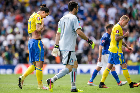 Sveriges Zlatan Ibrahimovic, John Guidetti och Italiens