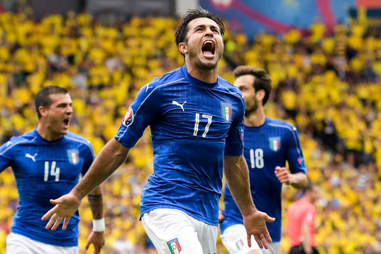 Italiens Eder jublar