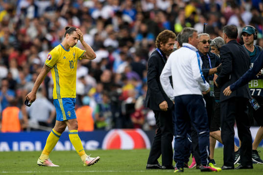 Sveriges Zlatan Ibrahimovic deppar