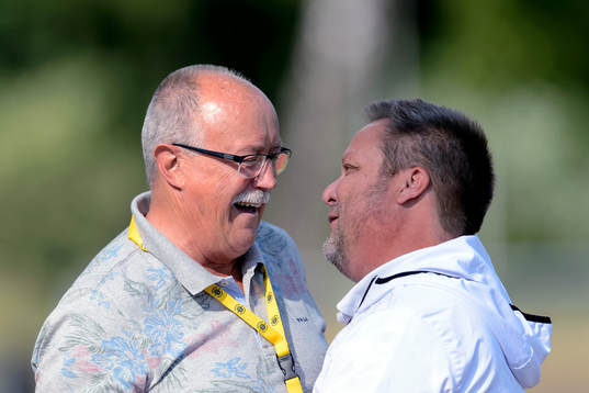 Ängelholms ordförande  Sten-Inge Fredin och Åtvidabergs