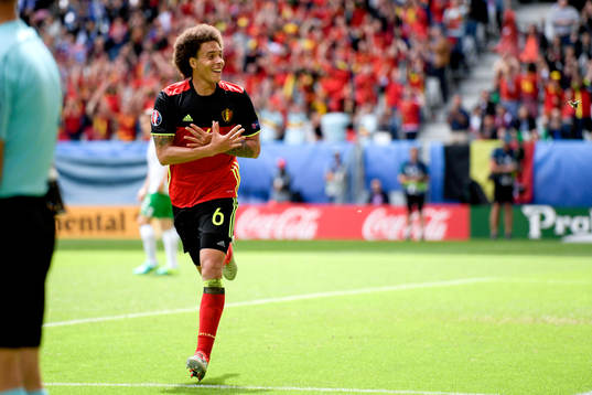 Belgiens Axel Witsel jublar