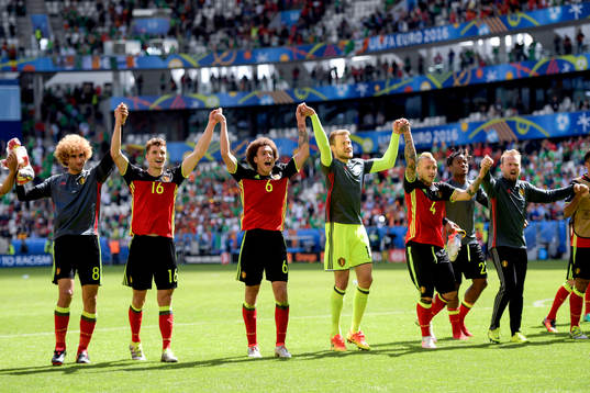 Belgiens Marouane Fellaini, Thomas Meunier, Axel Witsel,